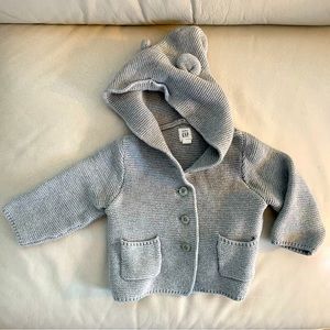Baby GAP Knitted Brannan Bear Hoodie Sweater (12-18 months)